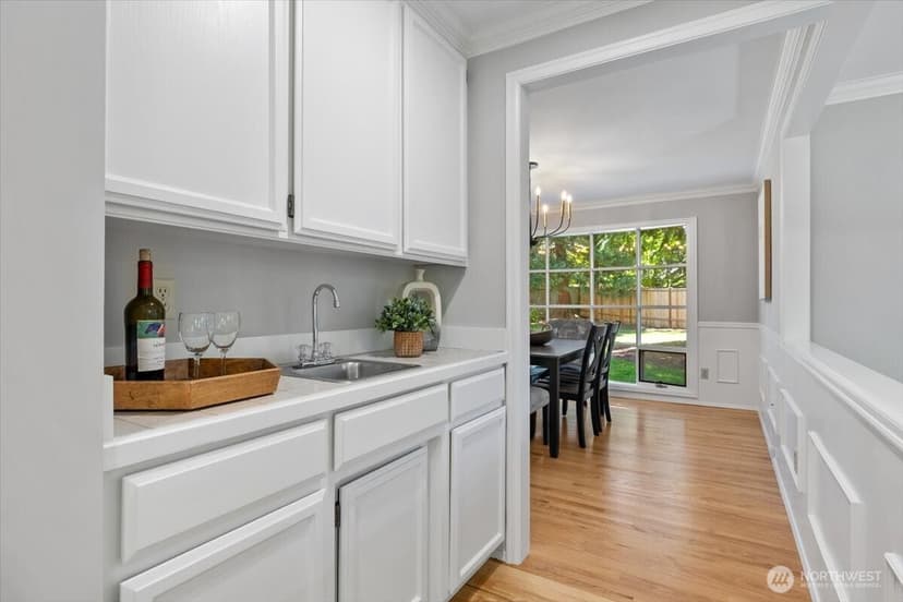 Property photo for 20315 NE 39th Street, Sammamish photo 9