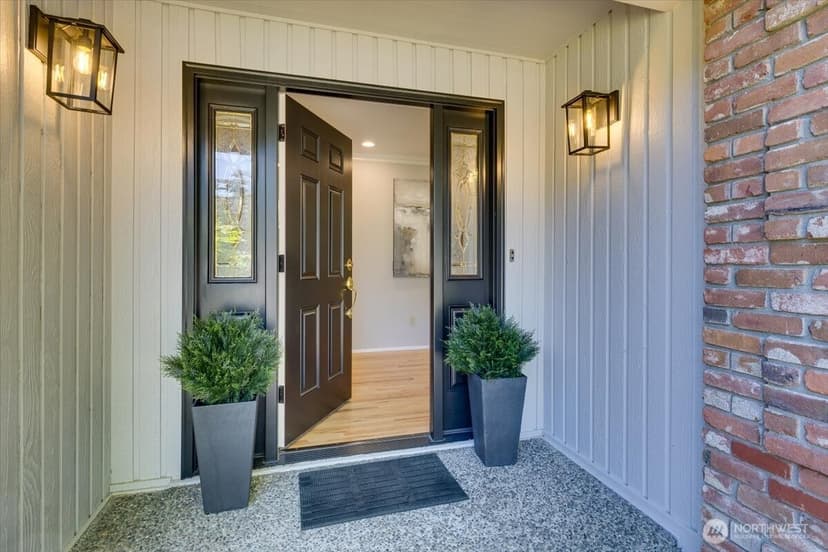 Property photo for 20315 NE 39th Street, Sammamish photo 3