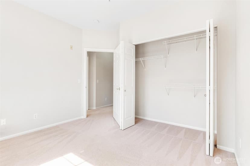 Property photo for 13000 Admiralty Way #D204, Everett photo 10
