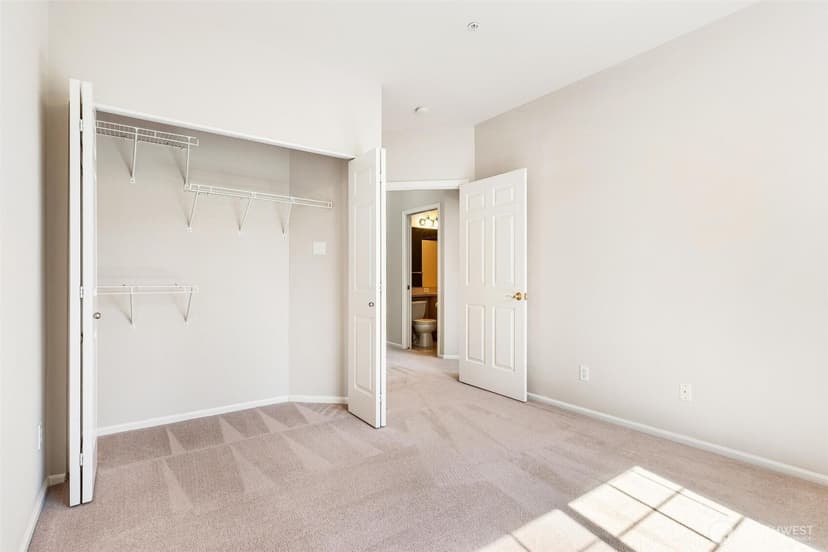 Property photo for 13000 Admiralty Way #D204, Everett photo 7