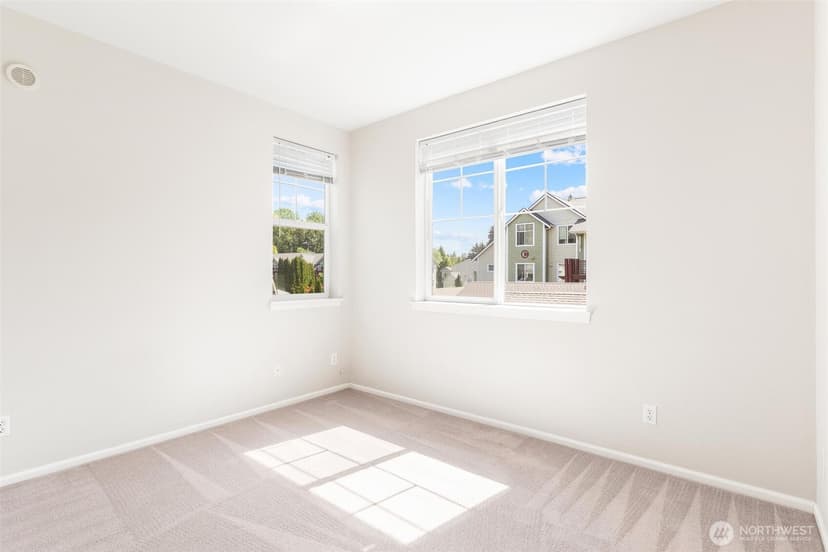 Property photo for 13000 Admiralty Way #D204, Everett photo 9