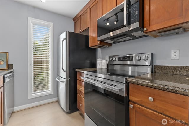 Property photo for 514 142nd Avenue SE #98, Bellevue photo 5