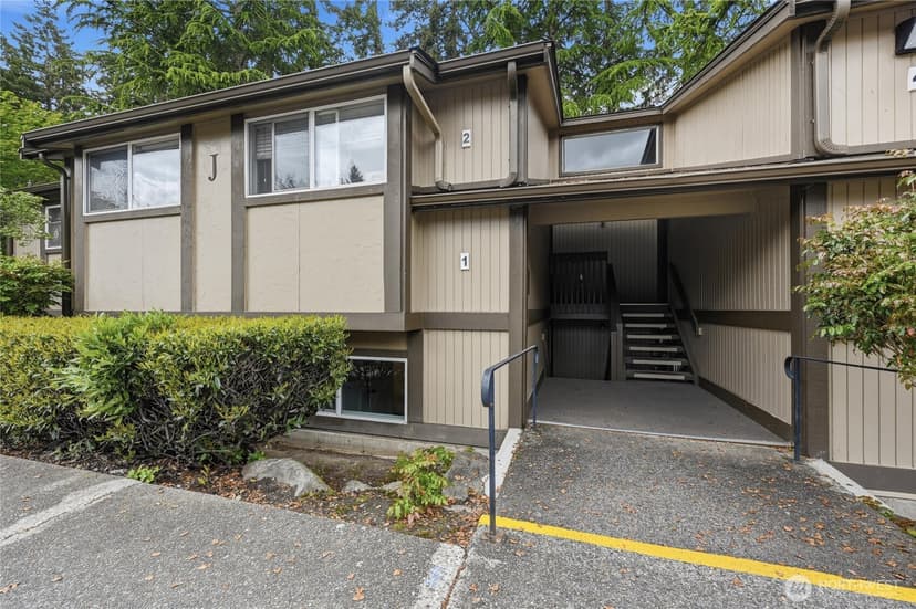 Property photo for 4727 176th Street SW #J-1, Lynnwood