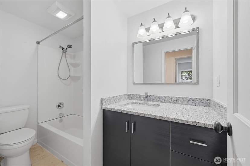 Property photo for 4727 176th Street SW #J-1, Lynnwood photo 9