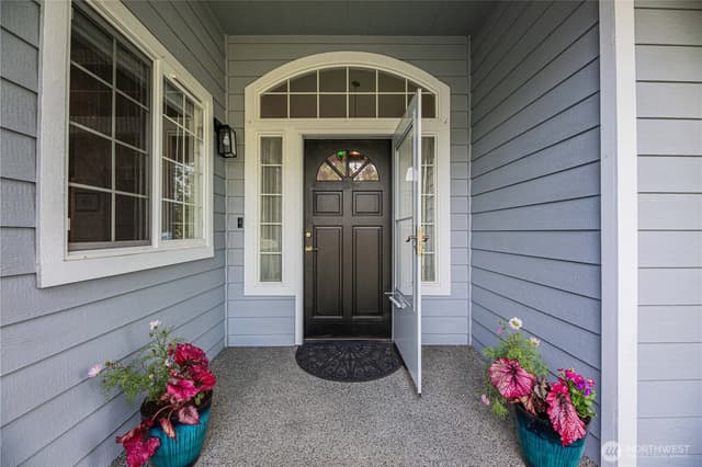 Property photo for 7212 78th Street NE, Marysville photo 4