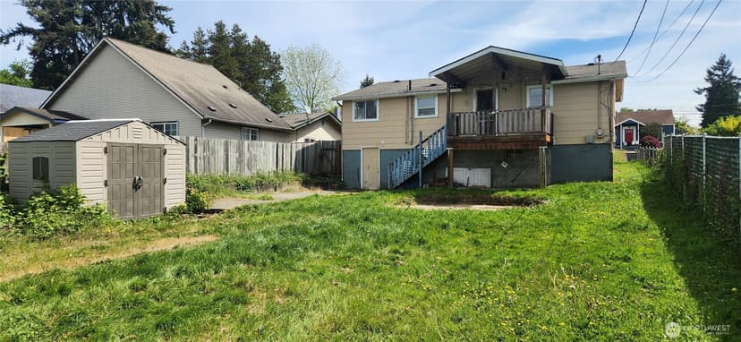 Property photo for 1224 Maple Street, Everett photo 31
