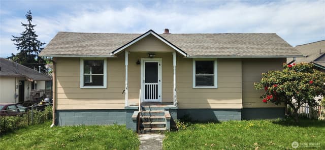 Property photo for 1224 Maple Street, Everett