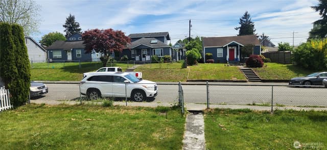 Property photo for 1224 Maple Street, Everett photo 5