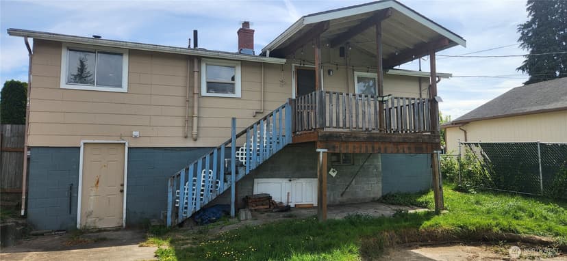 Property photo for 1224 Maple Street, Everett photo 32