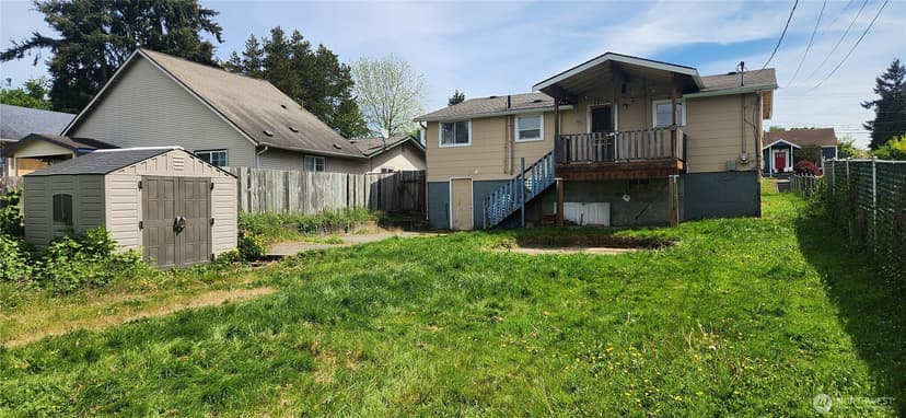 Property photo for 1224 Maple Street, Everett photo 30