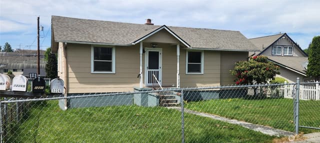 Property photo for 1224 Maple Street, Everett photo 2