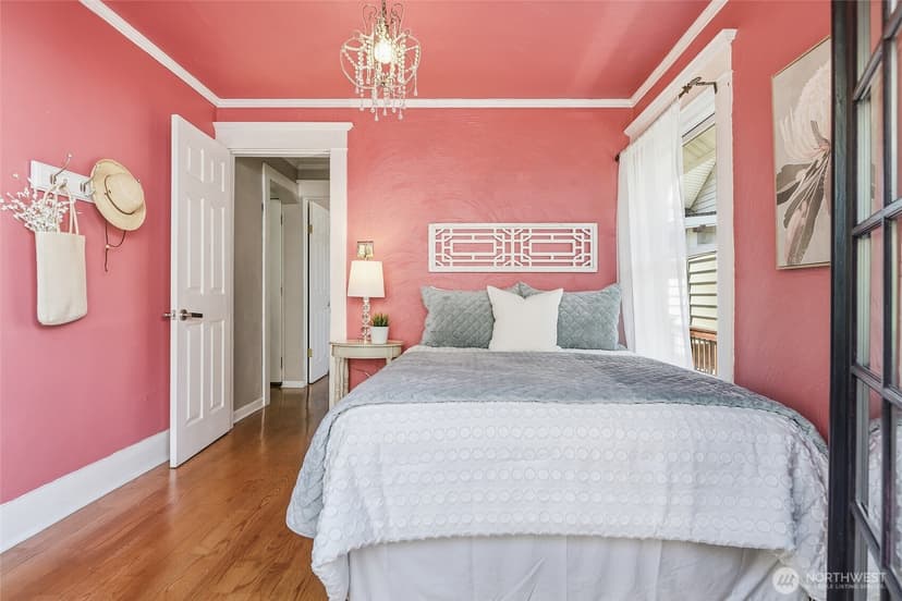 Property photo for 1528 1st Avenue W, Seattle photo 14