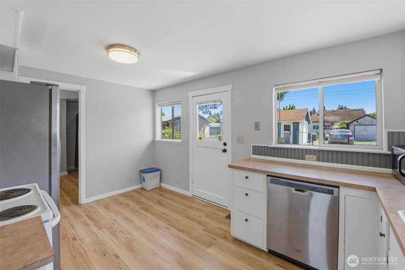 Property photo for 5207 S Oakes Street, Tacoma photo 16