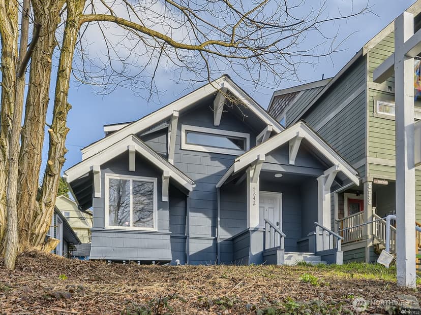Property photo for 5242 11th Avenue NE, Seattle photo 2