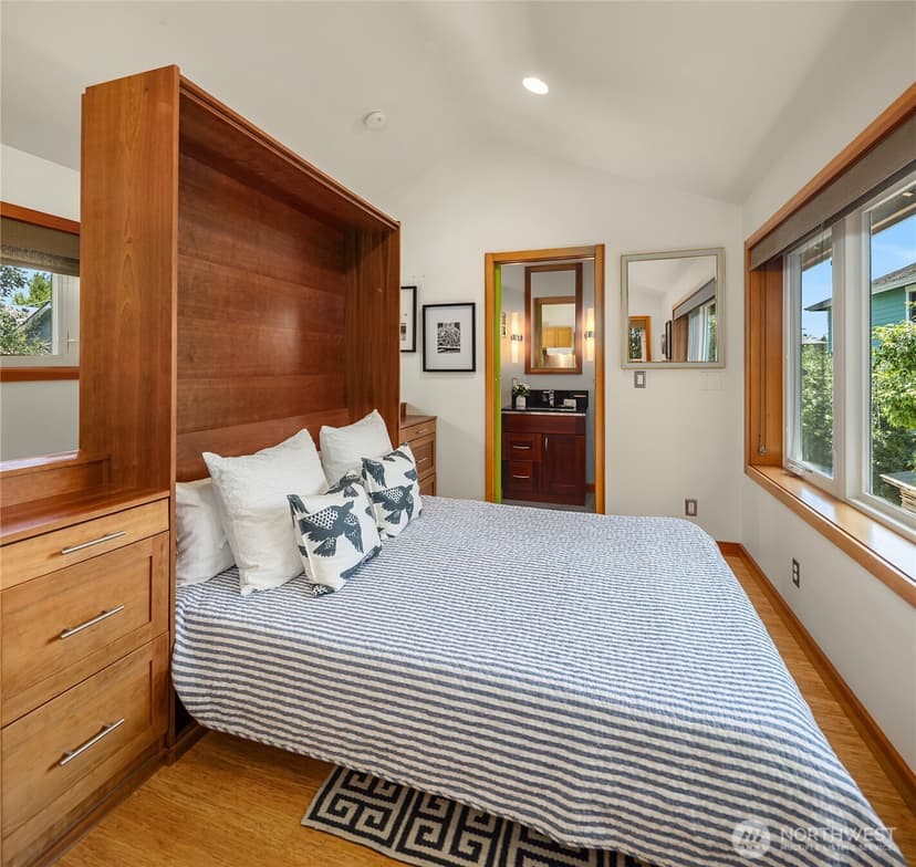 Property photo for 6719 9th Avenue NW, Seattle photo 24