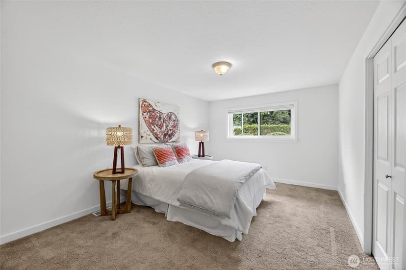 Property photo for 415 Front Street S, Issaquah photo 23