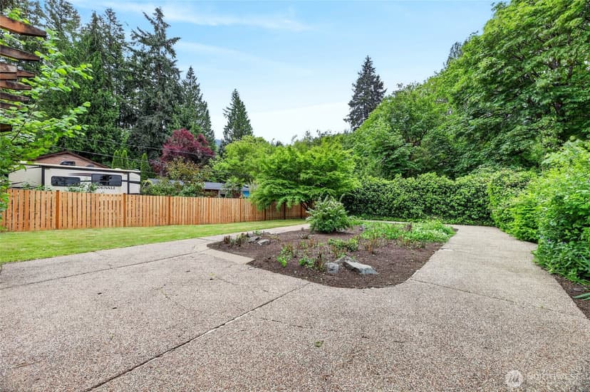 Property photo for 415 Front Street S, Issaquah photo 39