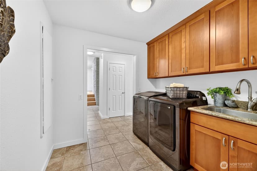 Property photo for 415 Front Street S, Issaquah photo 24