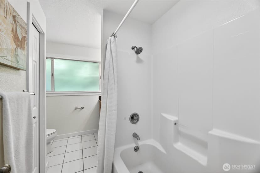 Property photo for 415 Front Street S, Issaquah photo 21
