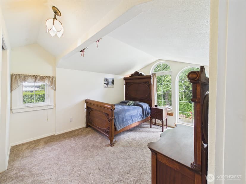 Property photo for 801 9th Avenue NW, Puyallup photo 22