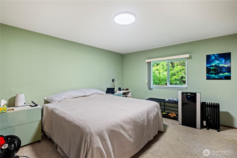 Property photo for 13400 3rd Avenue S, Burien photo 22