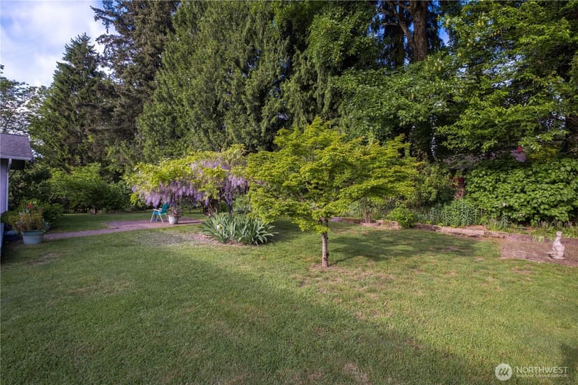 Property photo for 13400 3rd Avenue S, Burien photo 27