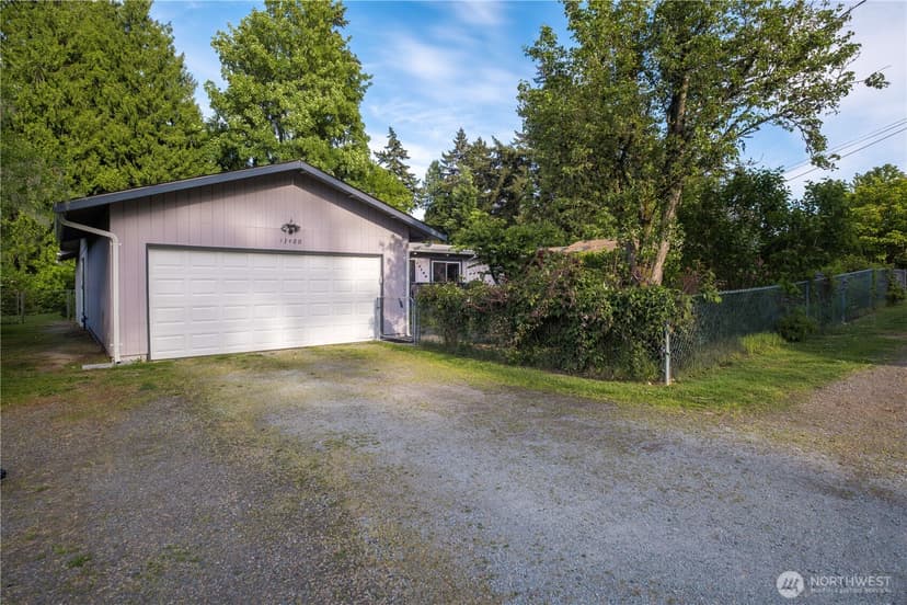 Property photo for 13400 3rd Avenue S, Burien photo 35