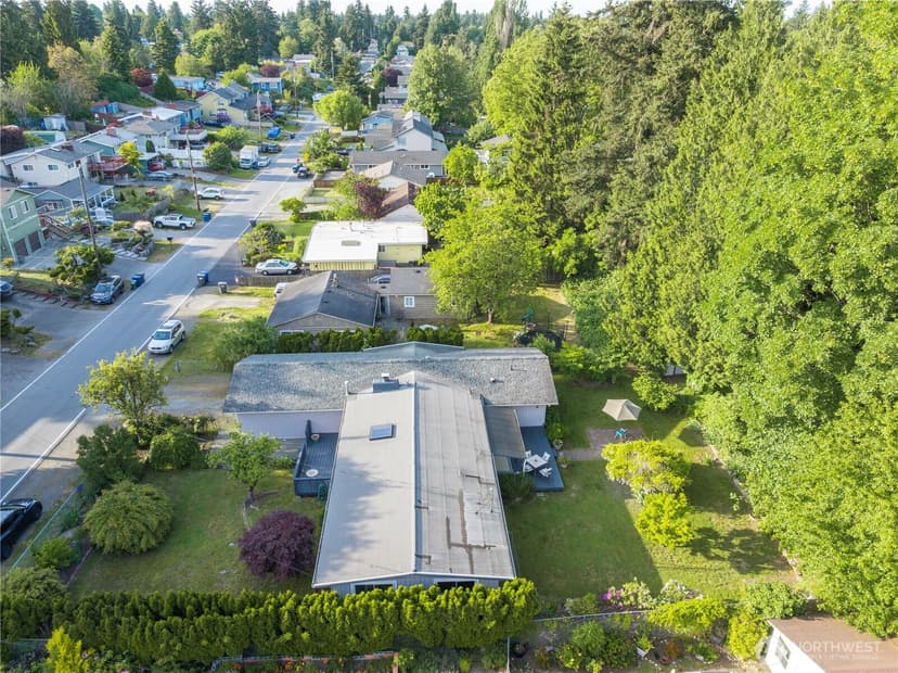Property photo for 13400 3rd Avenue S, Burien photo 3