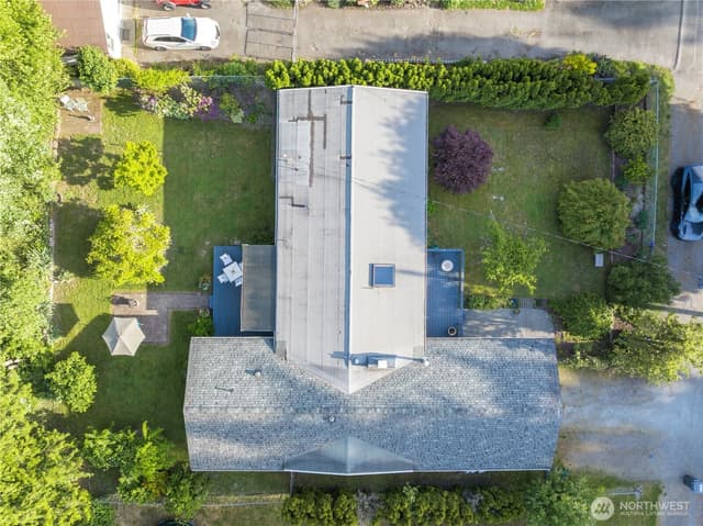 Property photo for 13400 3rd Avenue S, Burien photo 4