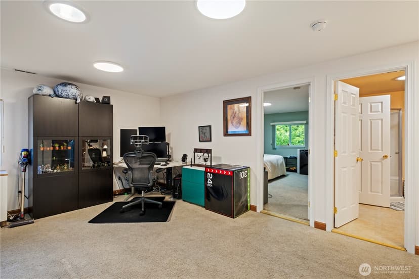Property photo for 13400 3rd Avenue S, Burien photo 15