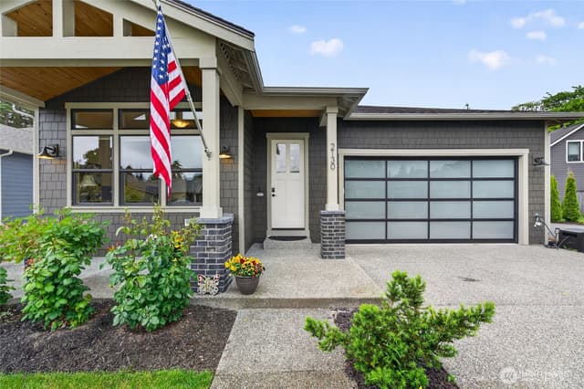 Property photo for 2130 5th Place, Snohomish photo 2
