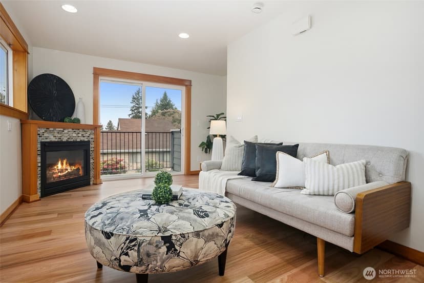 Property photo for 9243 35th Avenue SW #C, Seattle