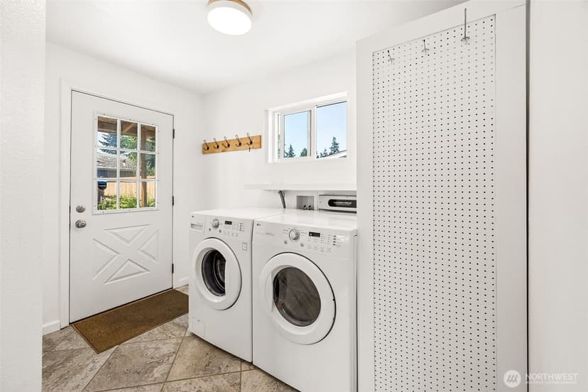 Property photo for 1702 S 94th Street, Tacoma photo 12