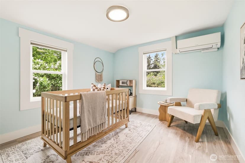 Property photo for 106 N 100th Street, Seattle photo 14