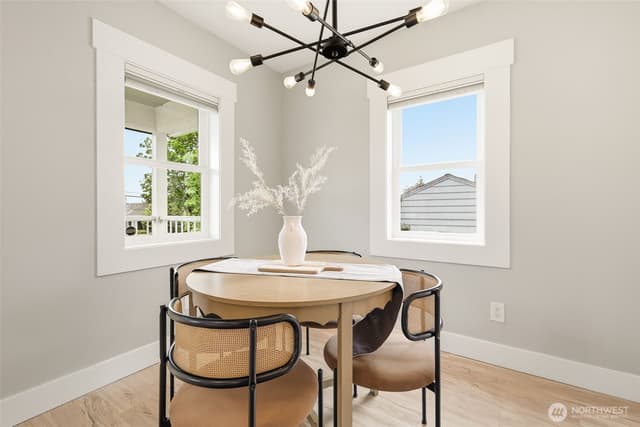 Property photo for 106 N 100th Street, Seattle photo 5