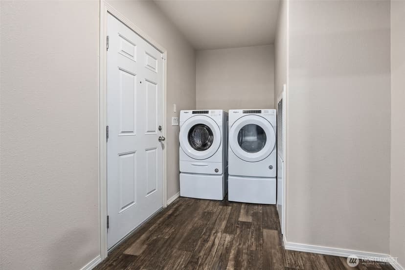 Property photo for 1720 Maple Lane #1, Kent photo 15