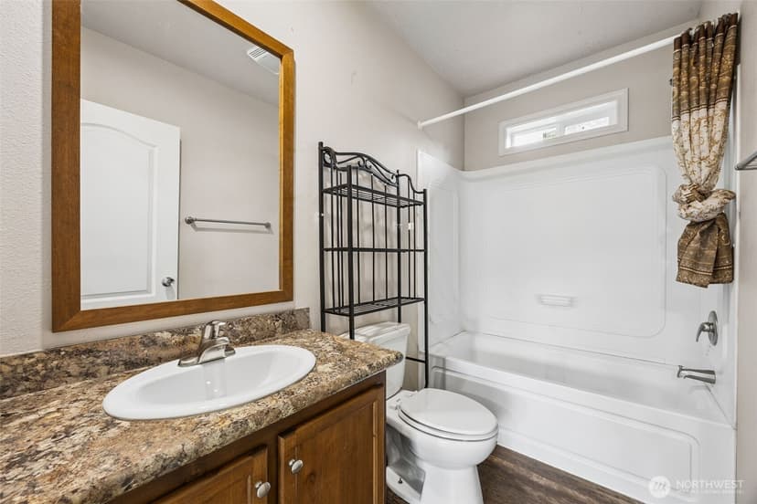 Property photo for 1720 Maple Lane #1, Kent photo 14