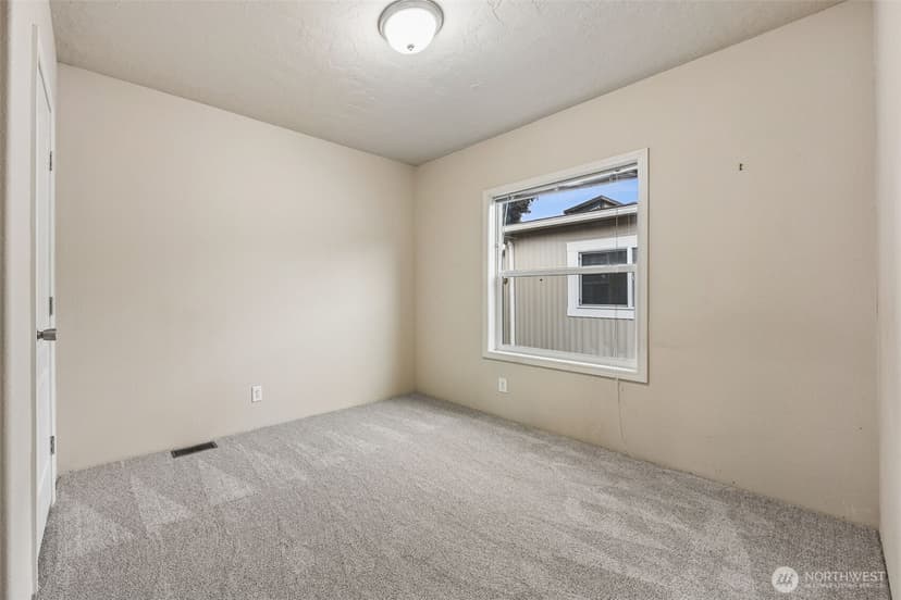 Property photo for 1720 Maple Lane #1, Kent photo 12