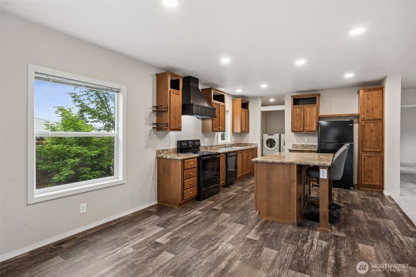Property photo for 1720 Maple Lane #1, Kent photo 18