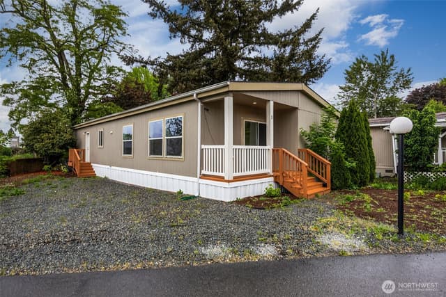 Property photo for 1720 Maple Lane #1, Kent