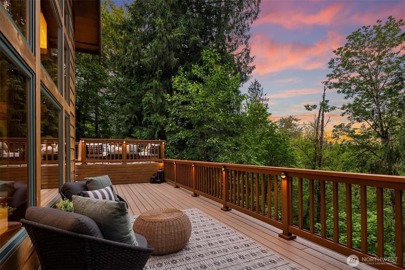 Property photo for 16700 Saybrook Drive NE, Woodinville photo 3