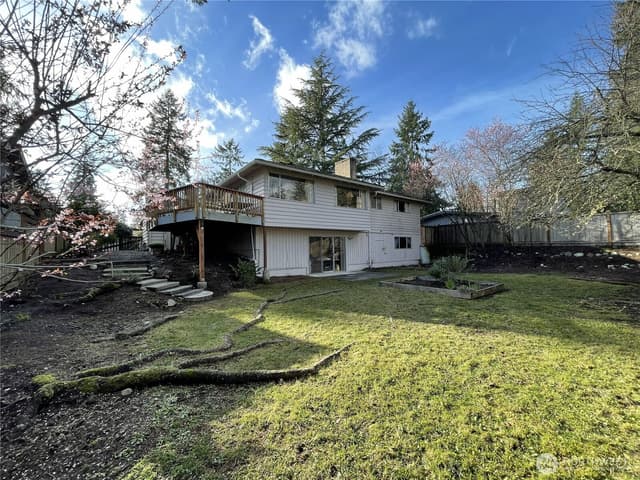 Property photo for 626 167th Avenue NE, Bellevue photo 3