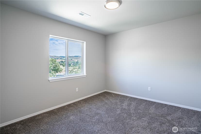 Property photo for 51 Phoebe Lane #B4, Manson photo 11