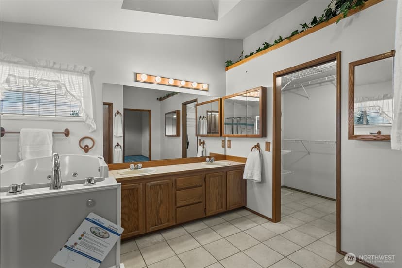 Property photo for 11719 SE 315th Street, Auburn photo 28