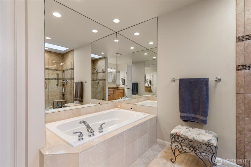 Property photo for 6027 Osprey Circle, Bremerton photo 26
