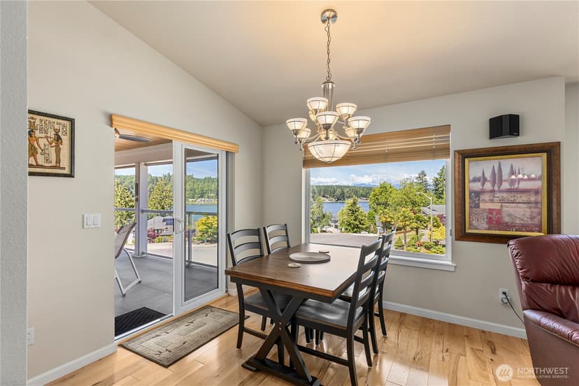 Property photo for 6027 Osprey Circle, Bremerton photo 10