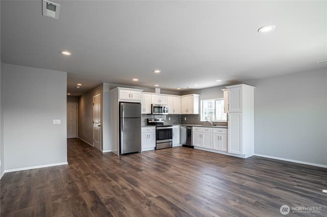Property photo for 51 Phoebe Lane #C6, Manson photo 5