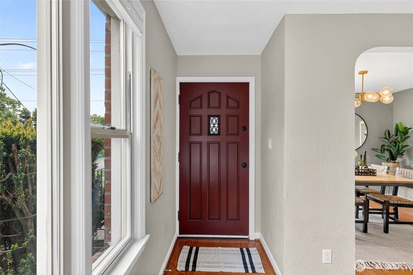Property photo for 5457 35th Avenue SW, Seattle photo 5
