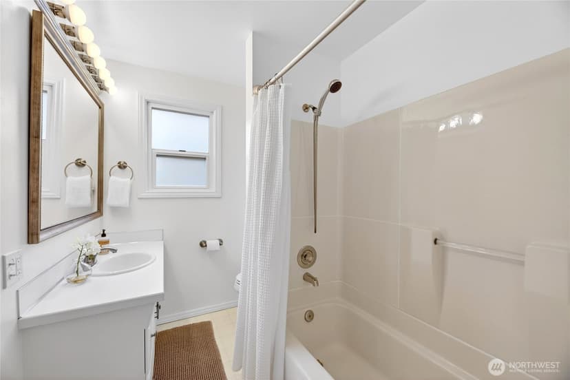 Property photo for 5457 35th Avenue SW, Seattle photo 21