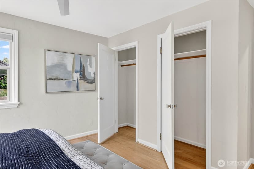 Property photo for 5457 35th Avenue SW, Seattle photo 19